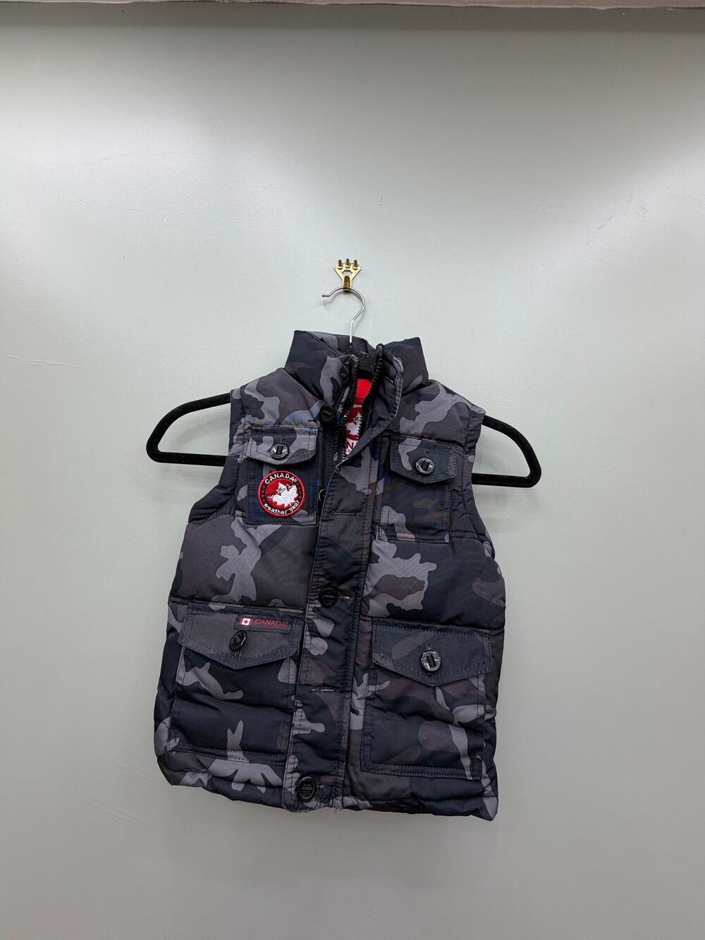 Canada Weather Gear Boys Camo Puffer Vest Size 4T Winter Zip Up